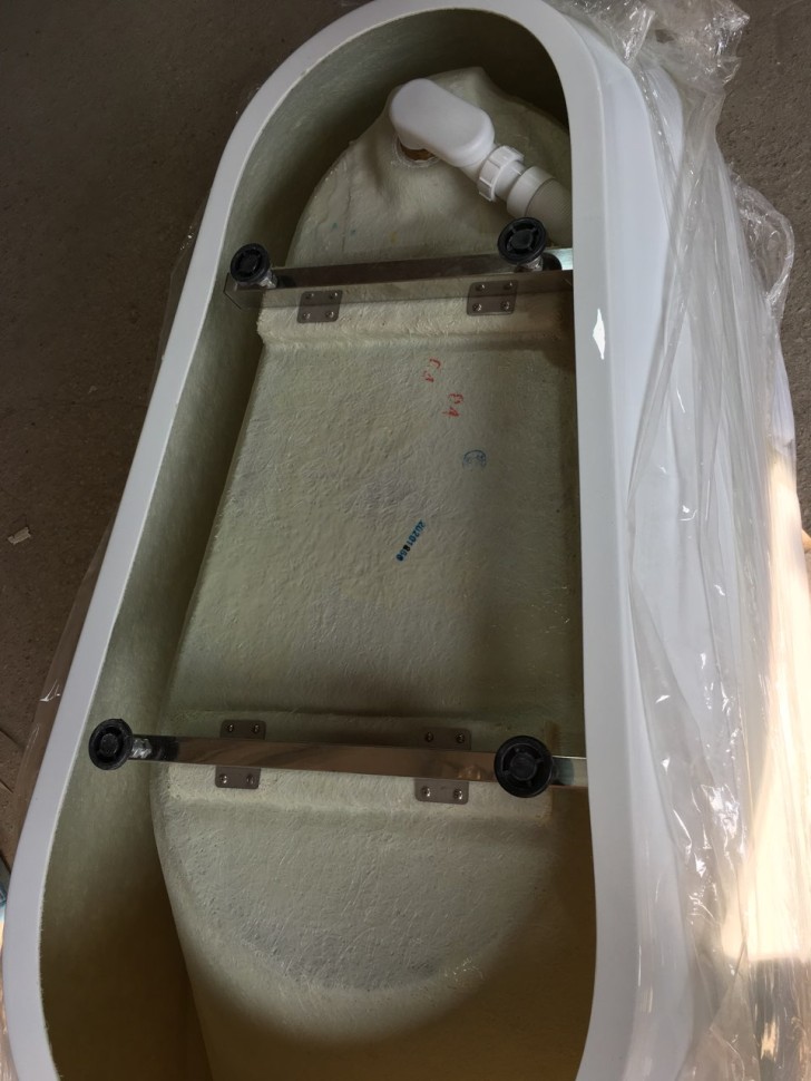 Акриловая ванна ABBER AB9288 белая