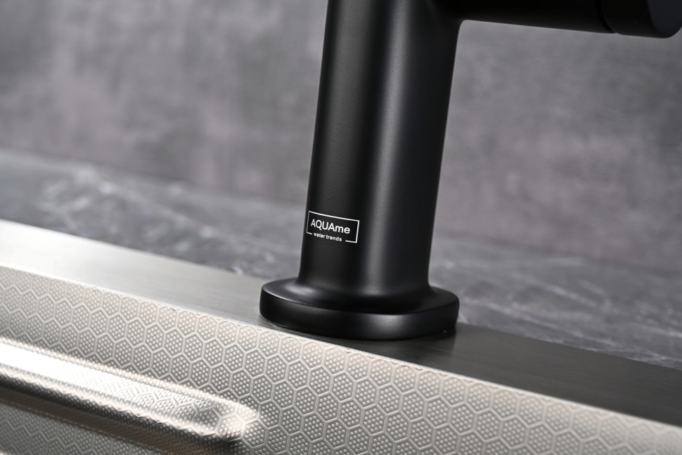 AQM9903MB Cucina Смеситель для кухни с выдвижным L-образным изливом, с подключением к фильтру с питьевой водой, черный матовый