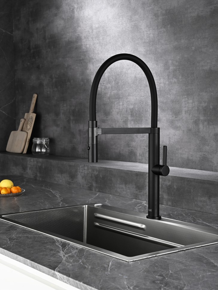 AQM9904MB Cucina Смеситель для кухни с гибким изливом, черный матовый