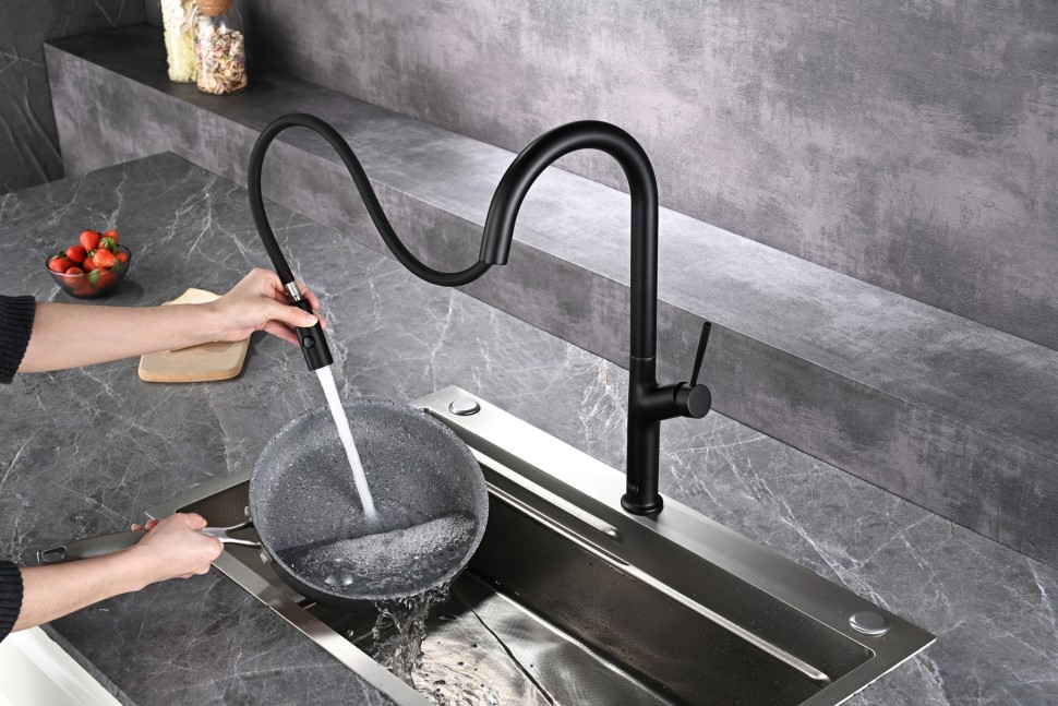 Смеситель для кухни AQUAme Cucina с выдвижным изливом AQM9905MB