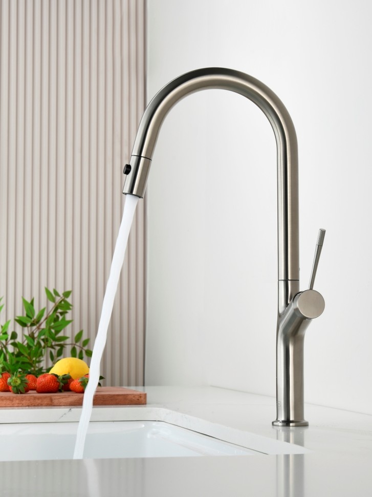 Смеситель для кухни AQUAme Cucina с выдвижным изливом AQM9905BN