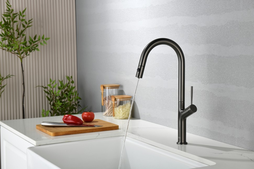 Смеситель для кухни AQUAme Cucina с выдвижным изливом AQM9905GM