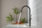 Смеситель для кухни AQUAme Cucina с выдвижным изливом AQM9905GM