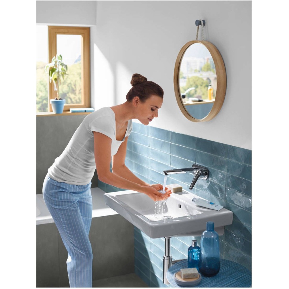 Смеситель для раковины Hansgrohe Novus 195 71127000 хром (внешняя часть)