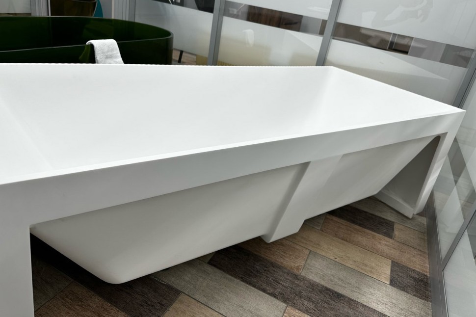 Ванна из искусственного камня ABBER Stein AS9602 белая матовая