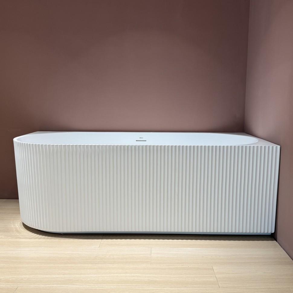 Акриловая ванна ABBER AB9329-1.5 R белая