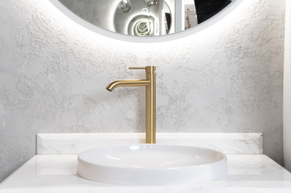 Смеситель ABBER Wasser Kreis AF8111G для накладной раковины, золото матовое